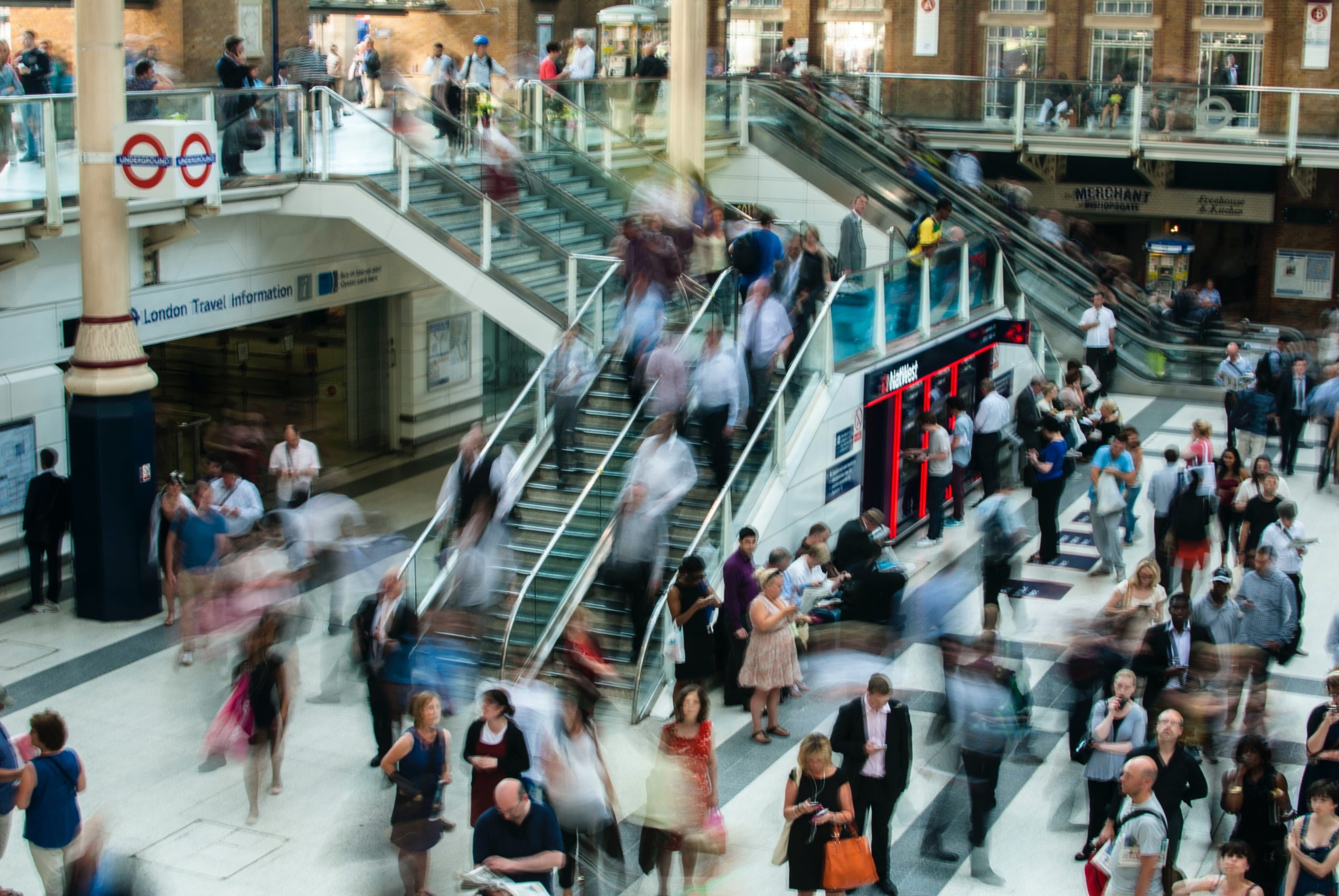 transit station busy london - Unsplash